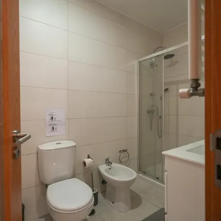 The Cordeiro House - No 67 - 2d - Spacious Three Bedroom Lisbona