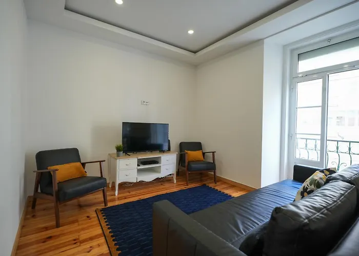 The Cordeiro House - No 67 - 2d - Spacious Three Bedroom * ליסבון
